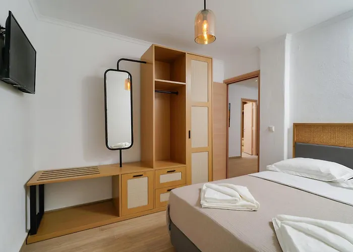 Apartment Avli 1976 *