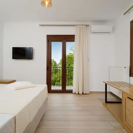 Avli 1976 帕纳基雅