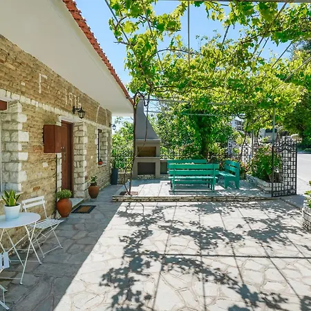 Διαμέρισμα Avli 1976 Παναγία